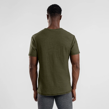mens best lightweight crew pocket color green
